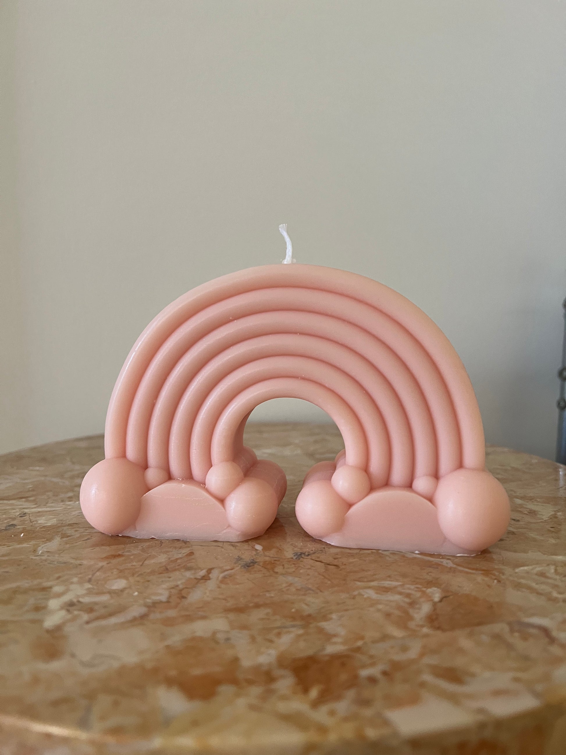 Classiicollection's handcrafted cloud candles, front picture