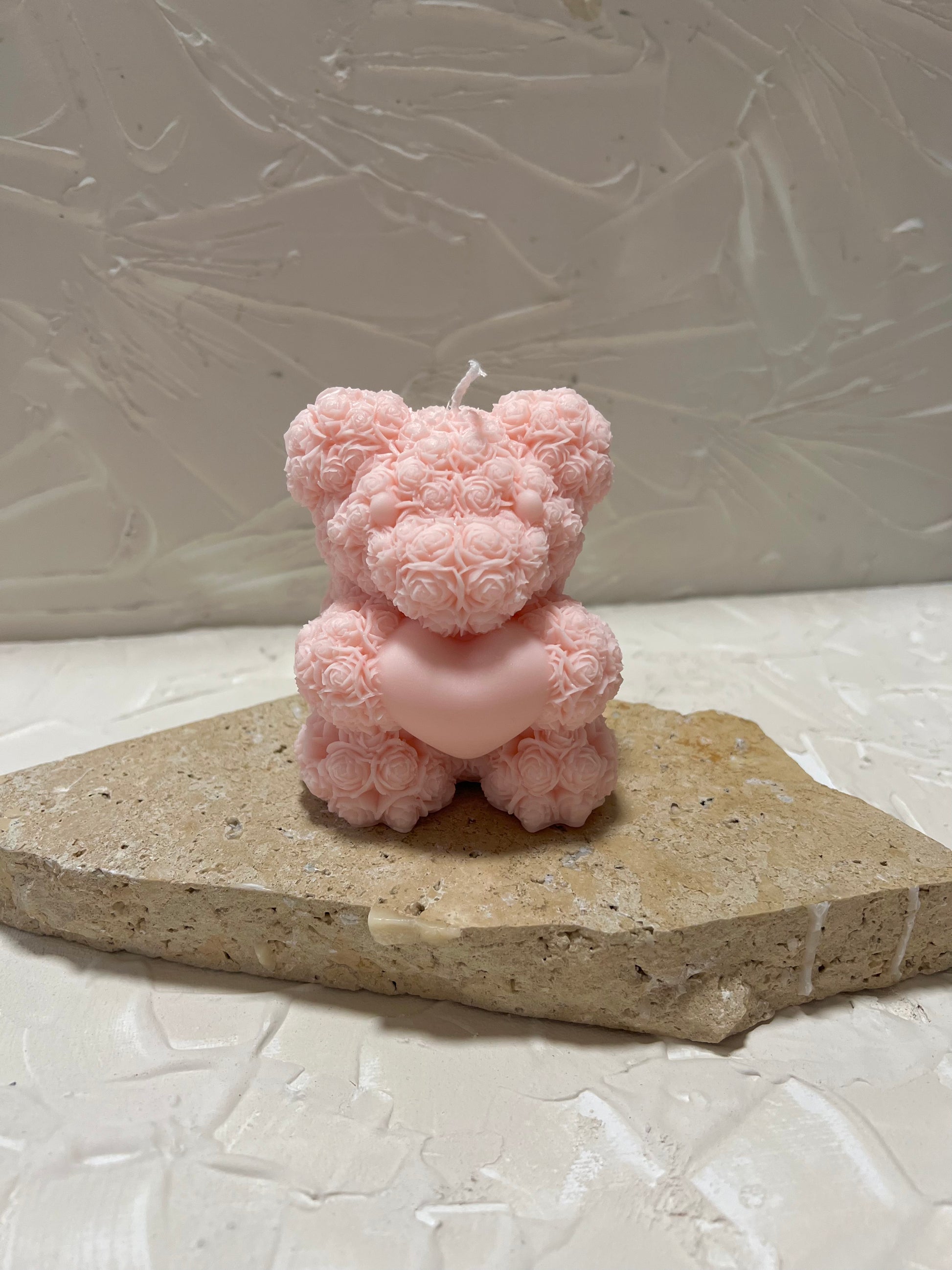 Classiicollection's handcrafted rose bear, front picture